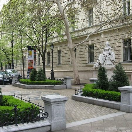 Romantic Hideaway Centertown Budapest Luaran gambar